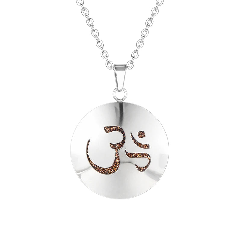 Women New Simple Aromatherapy Essential Oil Diffuser Locket  Perfume Necklace 316L Stainless Steel Locket with Felt Pads