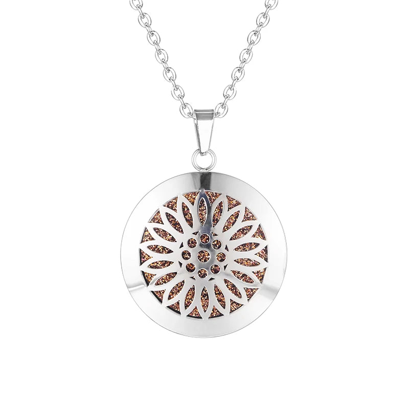 Women New Simple Aromatherapy Essential Oil Diffuser Locket  Perfume Necklace 316L Stainless Steel Locket with Felt Pads