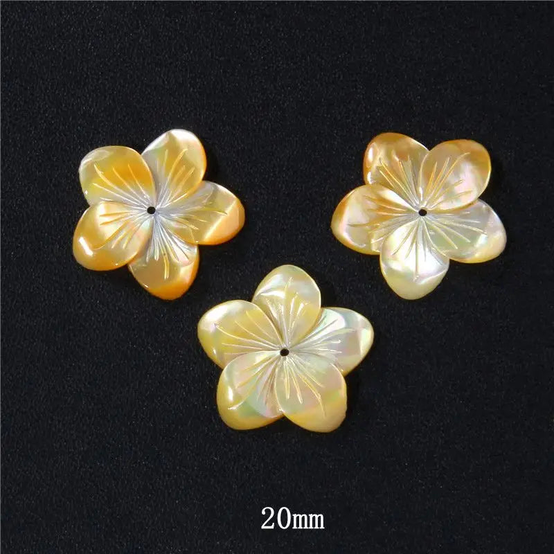 New In Natural Pearl Flower Shape Beads Mother of Pearl Charm Beads Natural Shell Bead for DIY Bracelet Necklaces Earrings Ring