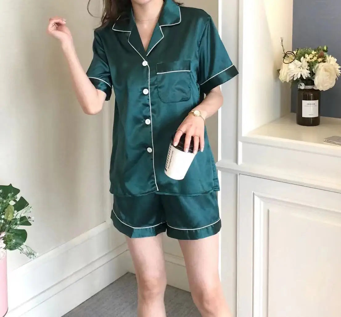 Customized Satin Pajamas Bachelorette Wedding Party Bridesmaid Pjs Silk Bride to Be Team Pajama Sets Maid of Honor Gifts