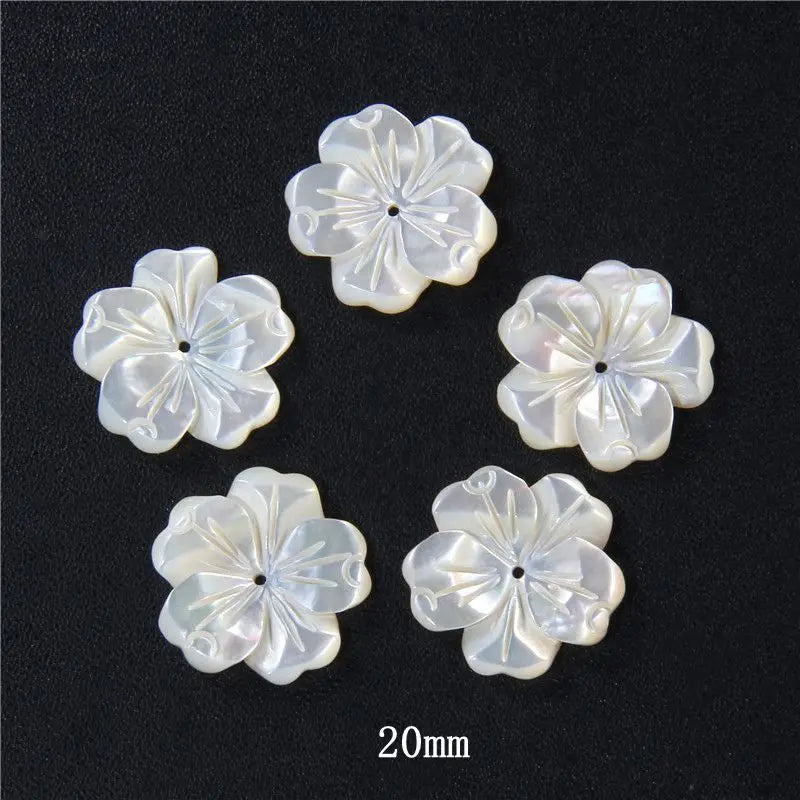 New In Natural Pearl Flower Shape Beads Mother of Pearl Charm Beads Natural Shell Bead for DIY Bracelet Necklaces Earrings Ring