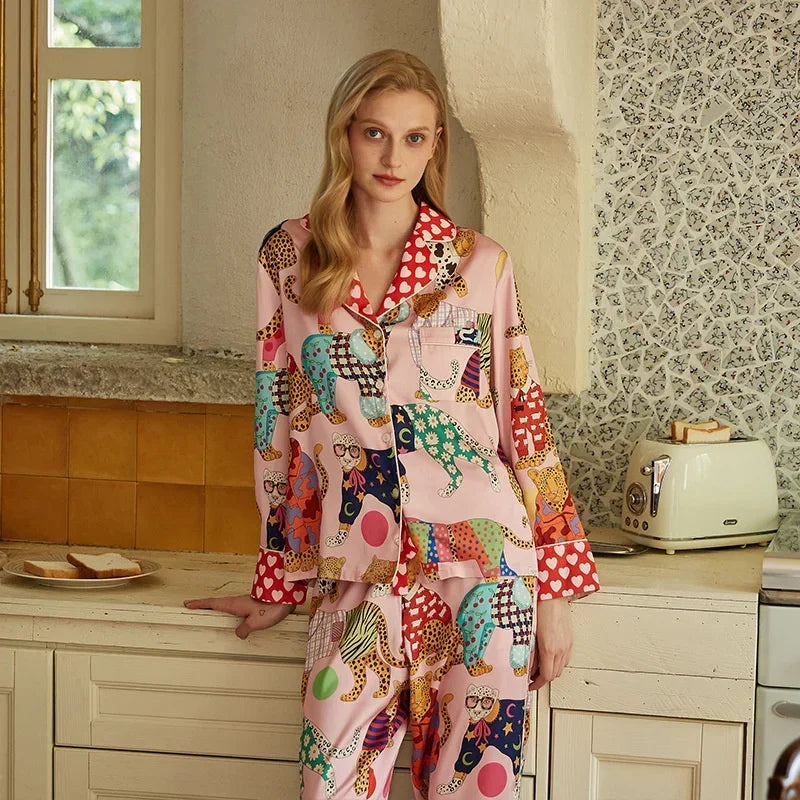Spring and Summer 2023 New Ice Silk Pajamas Women's Long-sleeved Silk Lapel Home Suit Fashionable Ins Style