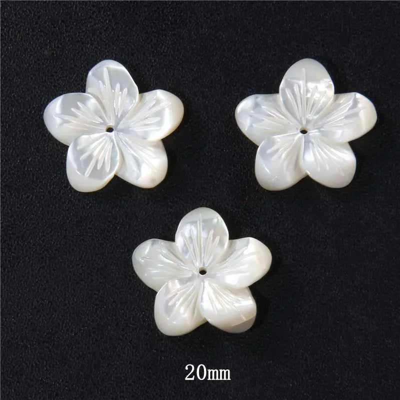 New In Natural Pearl Flower Shape Beads Mother of Pearl Charm Beads Natural Shell Bead for DIY Bracelet Necklaces Earrings Ring