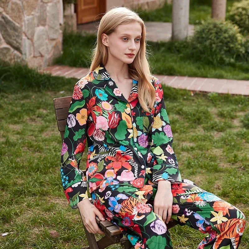 Spring and Summer 2023 New Ice Silk Pajamas Women's Long-sleeved Silk Lapel Home Suit Fashionable Ins Style