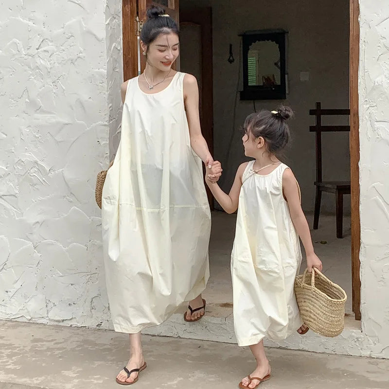 Korean Style Summer Parent Child Flower Bud Dress Solid Color O-neck Sleeveless Vest Dress Mother and Daughter Clothes H23090