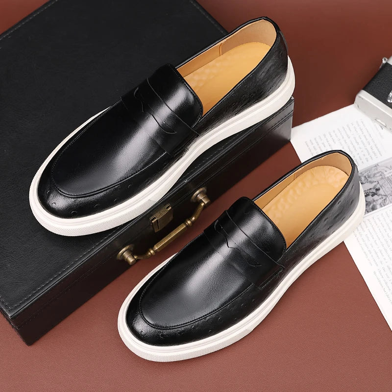 Fashion Men's Casual Shoes Embossed Leather Men Classic Retro British Style Tassels Loafers Mens Slip-on Outdoor Driving Flats