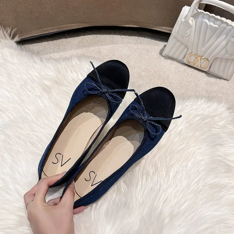 New Women's Shoes with Light Color Contrast Soft Bottom Flat Bow Sole Shoes