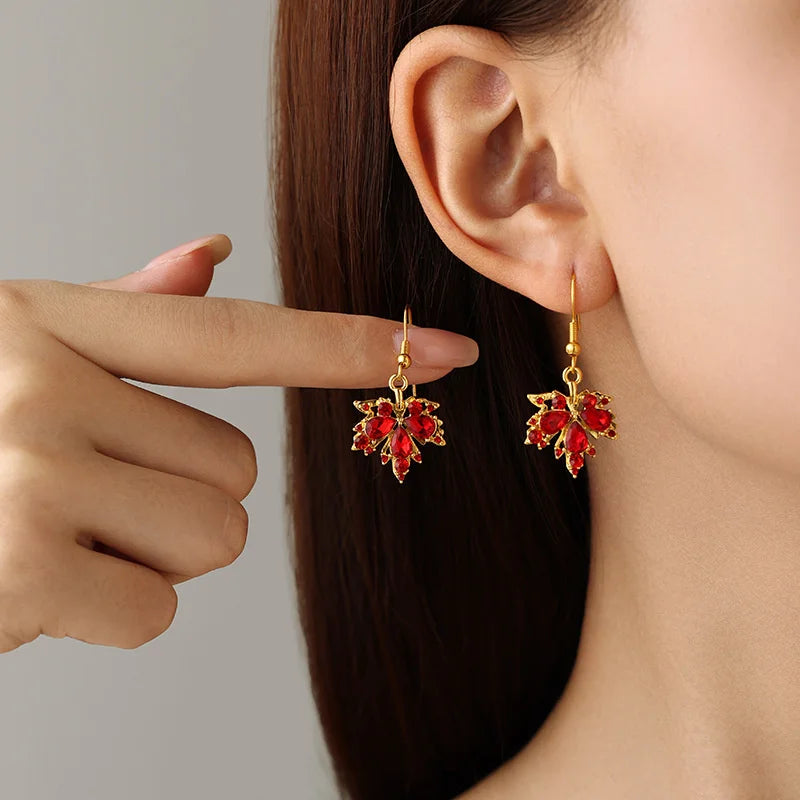 Exquisite Green Maple Leaf Tassel Drop Earring For Women Shiny Zircon Leaves Long Ear Line Geometric Earrings Party Jewelry Gift