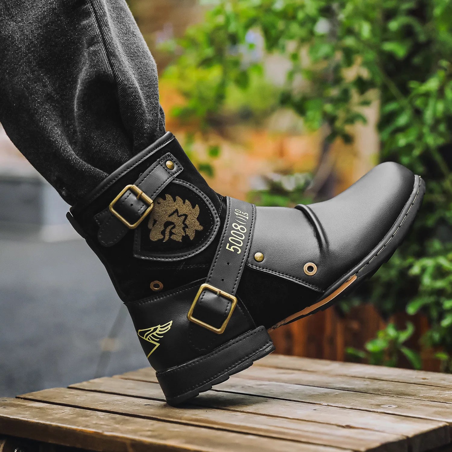 Luxury Men's Boots 2025New Handmade Ankle Boots Men Metal Buckle Zipper Motorcycle Boots Men Outdoor High Top Punk Shoes for Men