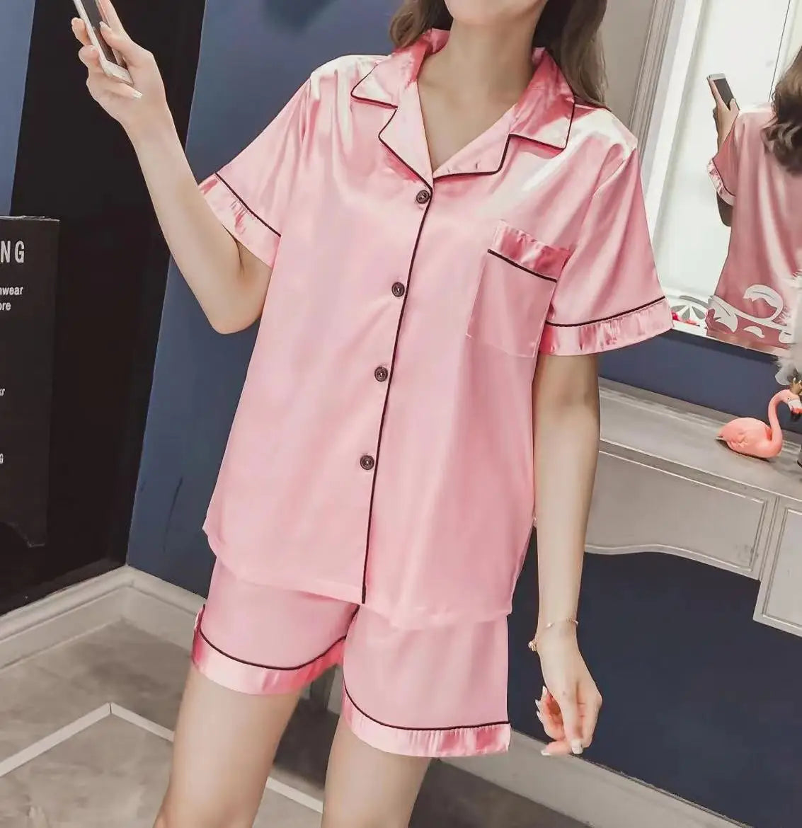 Customized Satin Pajamas Bachelorette Wedding Party Bridesmaid Pjs Silk Bride to Be Team Pajama Sets Maid of Honor Gifts