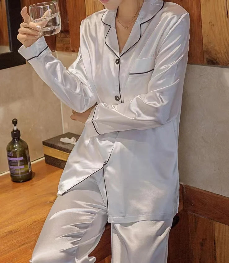 Customized Satin Pajamas Bachelorette Wedding Party Bridesmaid Pjs Silk Bride to Be Team Pajama Sets Maid of Honor Gifts