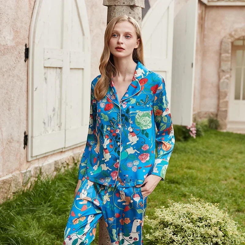 Spring and Summer 2023 New Ice Silk Pajamas Women's Long-sleeved Silk Lapel Home Suit Fashionable Ins Style