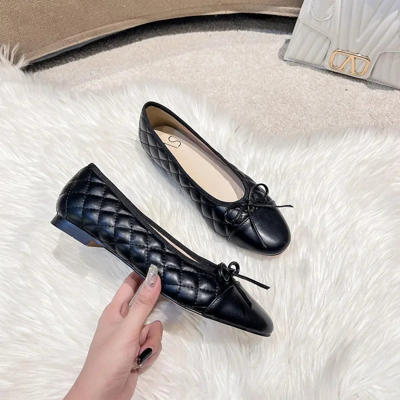 New Women's Shoes with Light Color Contrast Soft Bottom Flat Bow Sole Shoes
