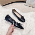 New Women's Shoes with Light Color Contrast Soft Bottom Flat Bow Sole Shoes