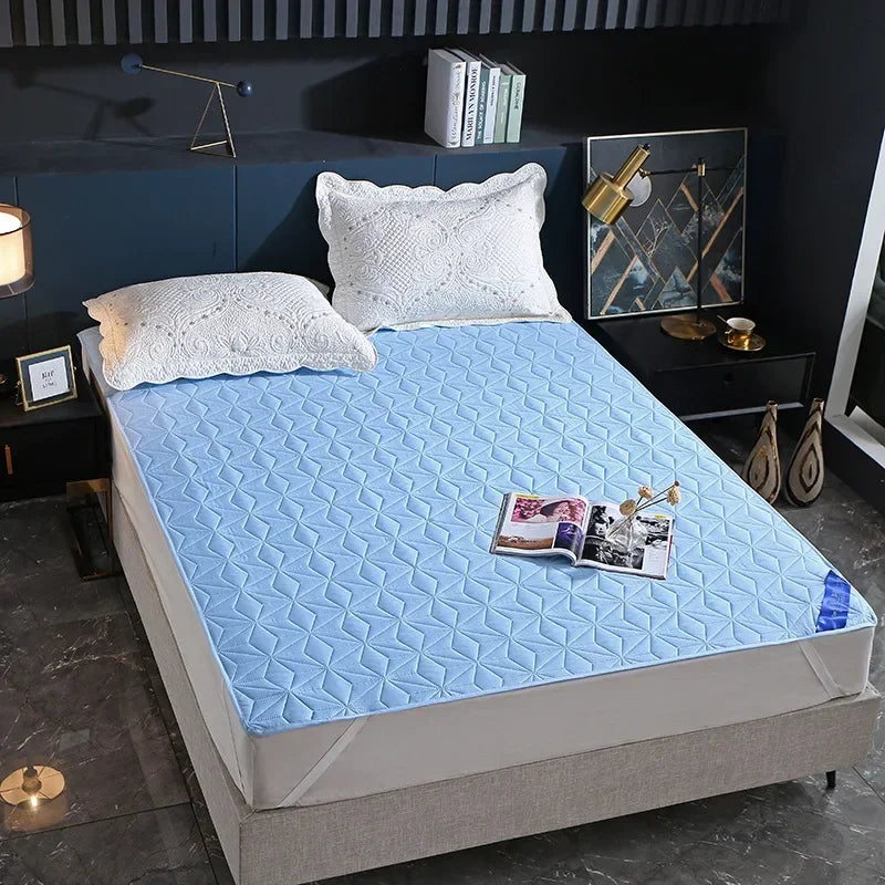 Sandwich Cotton Quilted Bed Protector Pad Waterproof Elderly Children Mother Child Anti-urine Leakage Bed Mat Sheets Bedspread