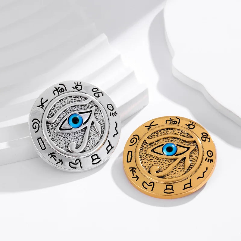 New Egyptian Pharaoh Eye of Horus Brooch Exaggerated punk style personalized blue eyes round card lapel pin costume jewelry gift