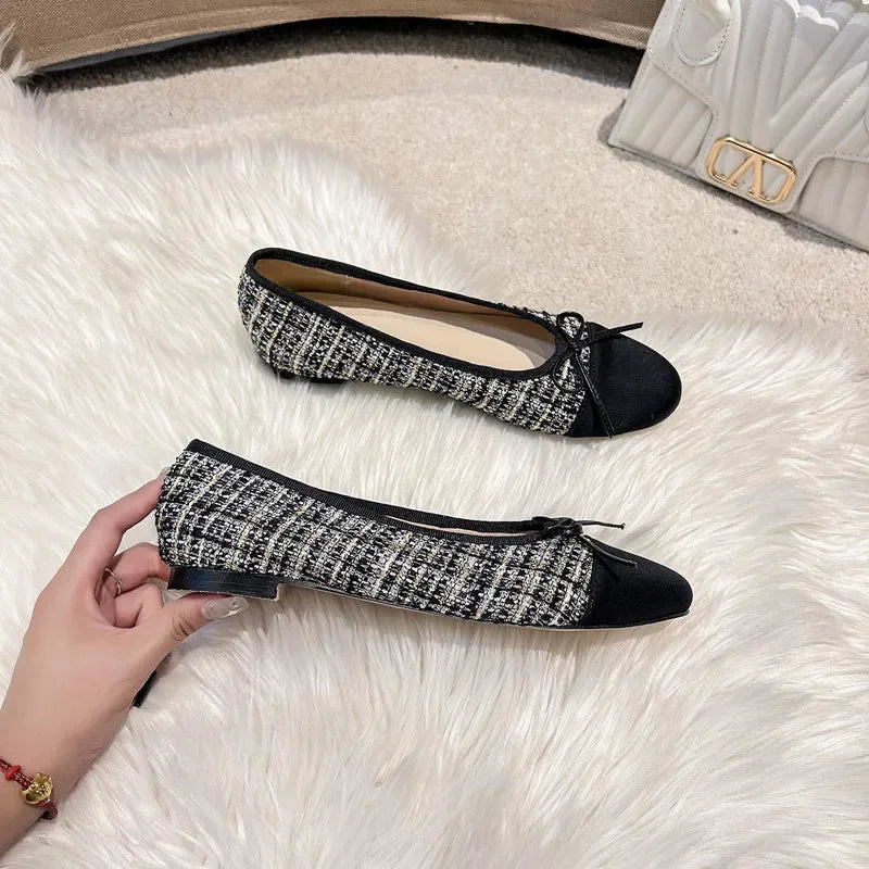 New Women's Shoes with Light Color Contrast Soft Bottom Flat Bow Sole Shoes