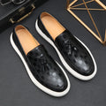 Fashion Men's Casual Shoes Embossed Leather Men Classic Retro British Style Tassels Loafers Mens Slip-on Outdoor Driving Flats