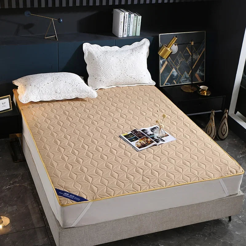 Sandwich Cotton Quilted Bed Protector Pad Waterproof Elderly Children Mother Child Anti-urine Leakage Bed Mat Sheets Bedspread